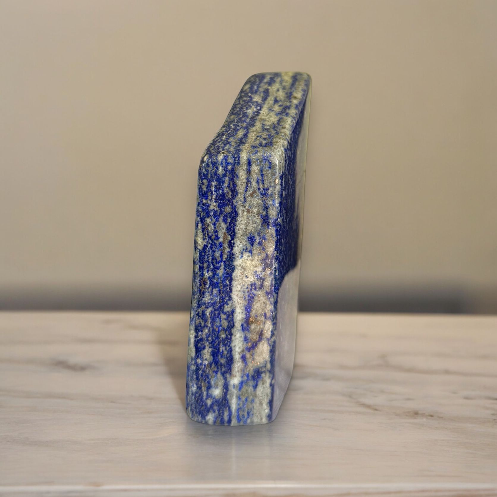 Lapislazuli Freiform 940g – Bild 2